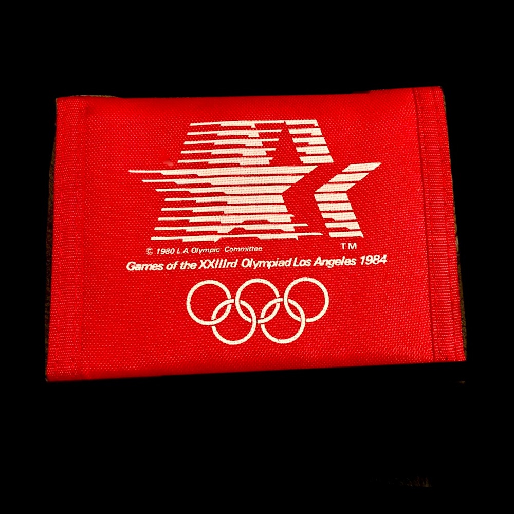 OLYMPICS U.S..A Vintage Los Angeles Summer 1984 WALLET Official Red Bi-Fold LA